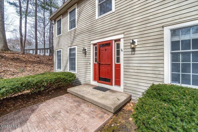 61 Robinwood Drive, Clifton Park, NY 12065