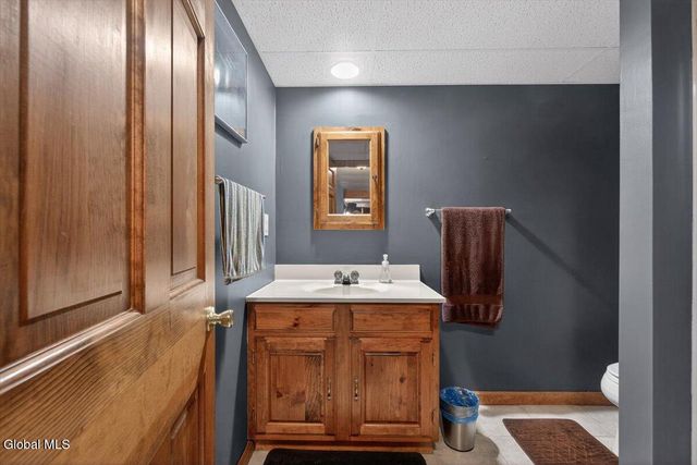 61 Robinwood Drive, Clifton Park, NY 12065