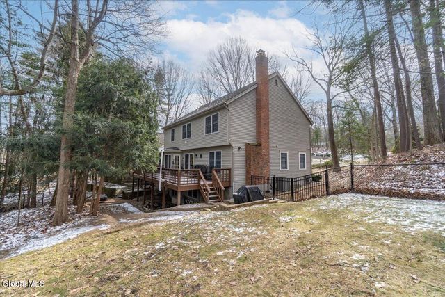 61 Robinwood Drive, Clifton Park, NY 12065