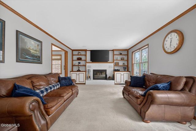 61 Robinwood Drive, Clifton Park, NY 12065