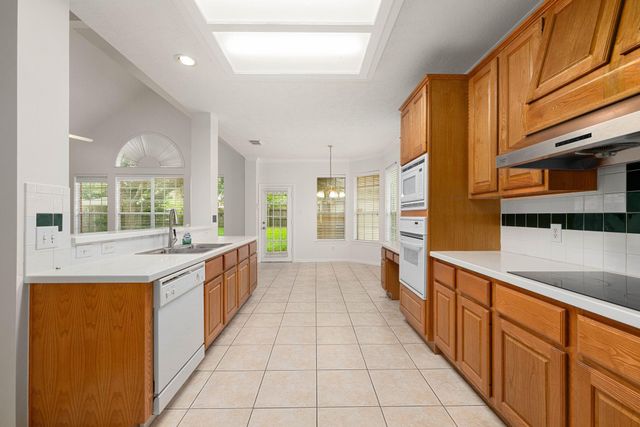 9423 Walnut Brook Court, Houston, TX 77040