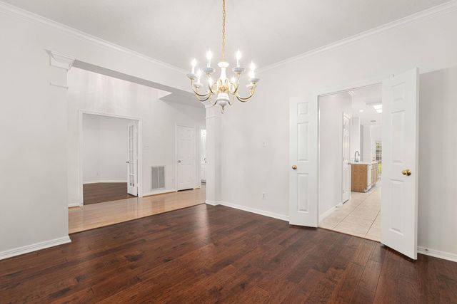 9423 Walnut Brook Court, Houston, TX 77040