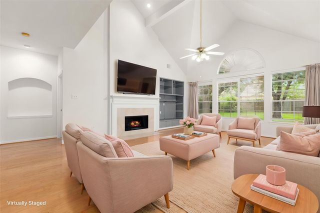 9423 Walnut Brook Court, Houston, TX 77040
