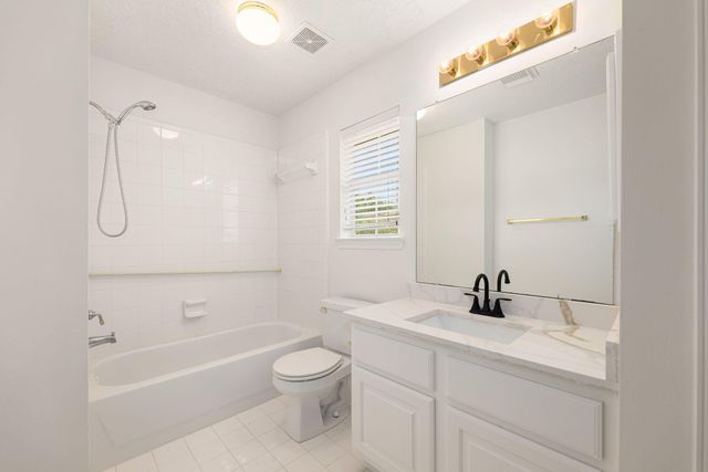 9423 Walnut Brook Court, Houston, TX 77040