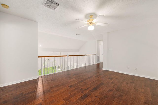 9423 Walnut Brook Court, Houston, TX 77040