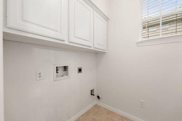 9423 Walnut Brook Court, Houston, TX 77040