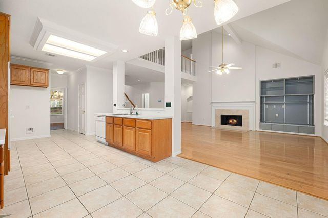 9423 Walnut Brook Court, Houston, TX 77040