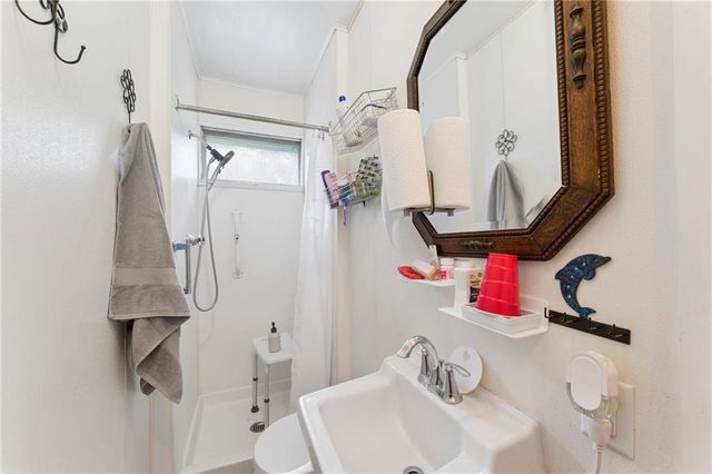 5807 Bennington Avenue, Kansas City, MO 64129