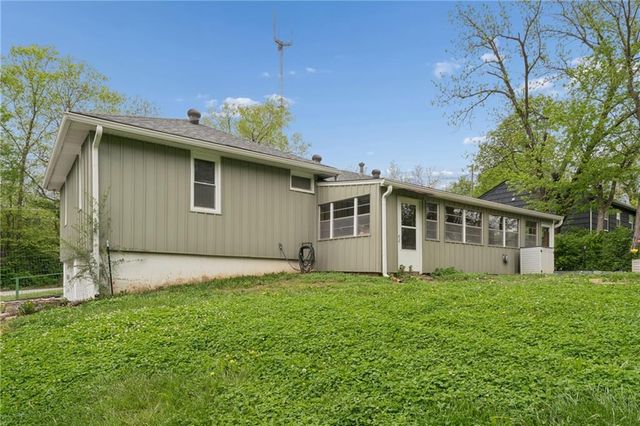 5807 Bennington Avenue, Kansas City, MO 64129