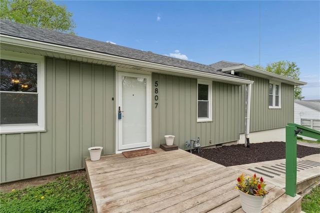 5807 Bennington Avenue, Kansas City, MO 64129