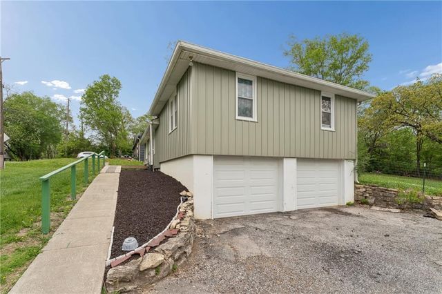 5807 Bennington Avenue, Kansas City, MO 64129