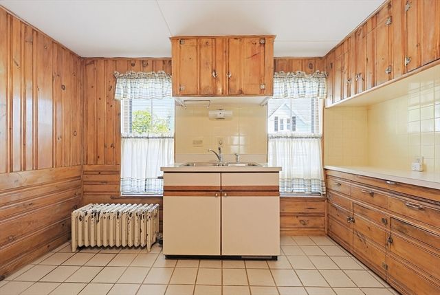 511 Ash St, Brockton, MA 02301