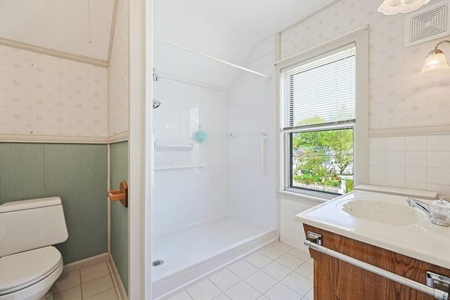 511 Ash St, Brockton, MA 02301