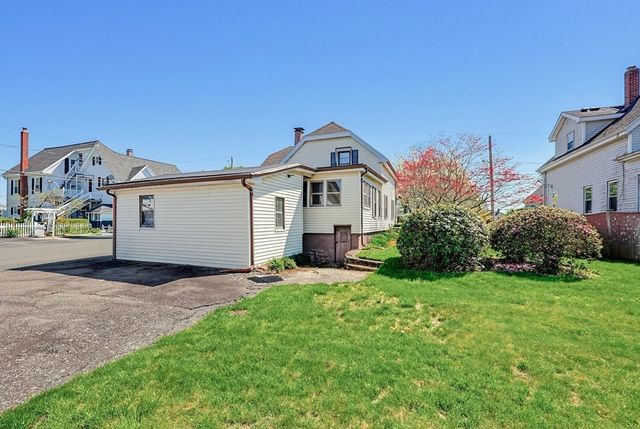 511 Ash St, Brockton, MA 02301