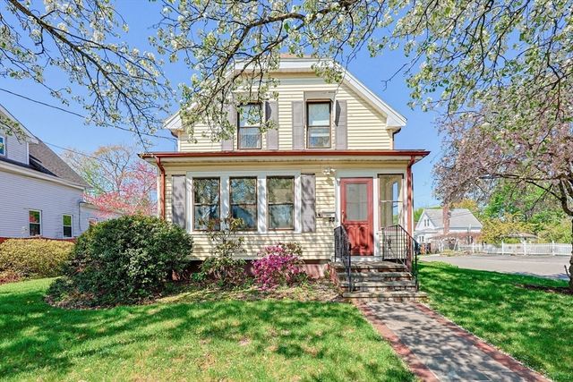 511 Ash St, Brockton, MA 02301