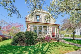 511 Ash St, Brockton, MA 02301