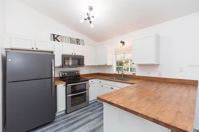 14567 PENNY LANE, Dade City, FL 33525