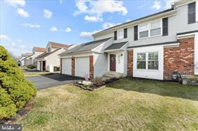 25 GREEN MEADOW CT, Newark, DE 19711
