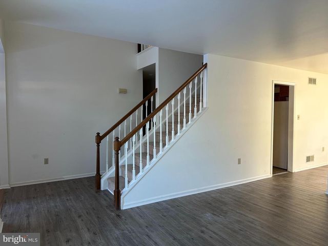 25 GREEN MEADOW CT, Newark, DE 19711