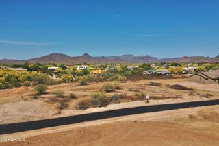 0000 E Carriage Lane 2, Phoenix, AZ 85086