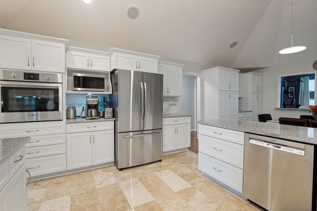 2708 Monarch Drive, Arlington, TX 76006