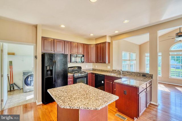 42245 SWEET CT, Chantilly, VA 20152