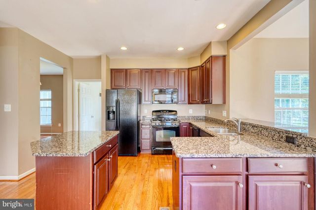 42245 SWEET CT, Chantilly, VA 20152