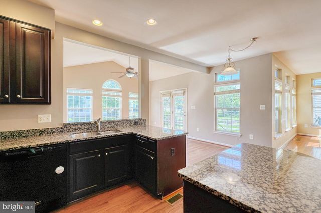 42245 SWEET CT, Chantilly, VA 20152