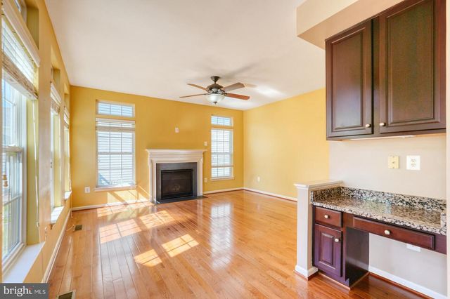 42245 SWEET CT, Chantilly, VA 20152