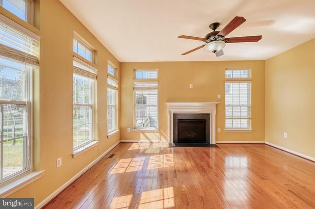 42245 SWEET CT, Chantilly, VA 20152
