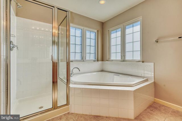 42245 SWEET CT, Chantilly, VA 20152