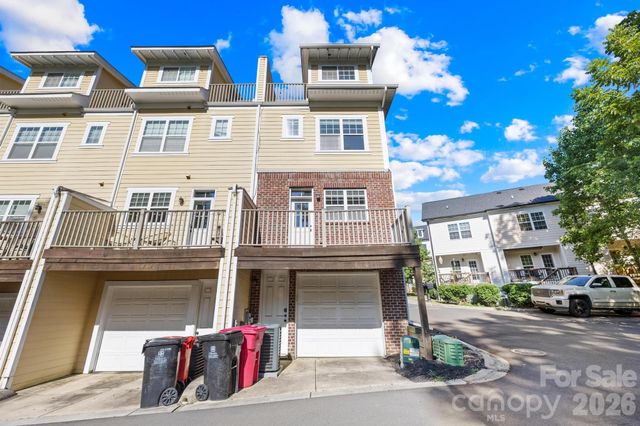 605 Village Main Circle, Davidson, NC 28036