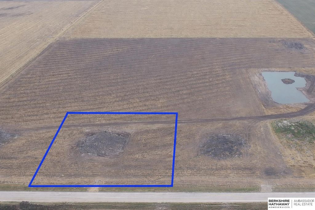 374 County Road G, Ashland, NE 68003