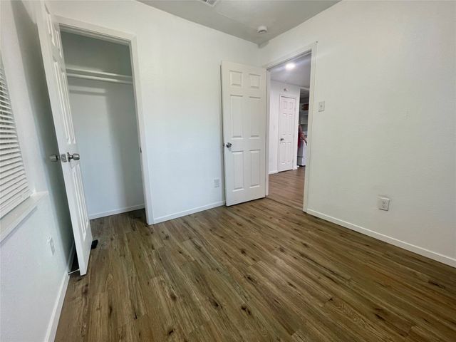 1733 Greenfield Avenue, Fort Worth, TX 76102