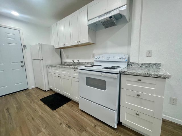 1733 Greenfield Avenue, Fort Worth, TX 76102