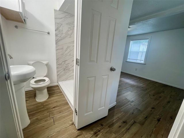 1733 Greenfield Avenue, Fort Worth, TX 76102
