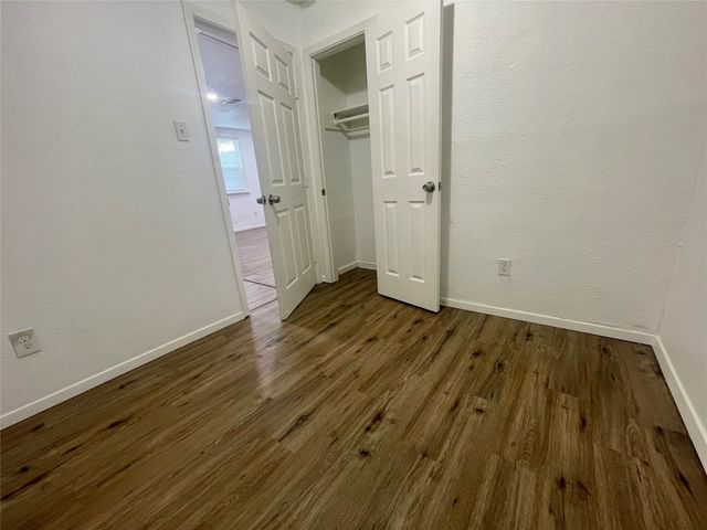 1733 Greenfield Avenue, Fort Worth, TX 76102