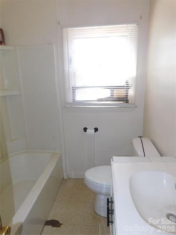 121 Taylor Street, York, SC 29745