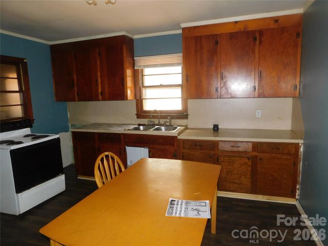 121 Taylor Street, York, SC 29745
