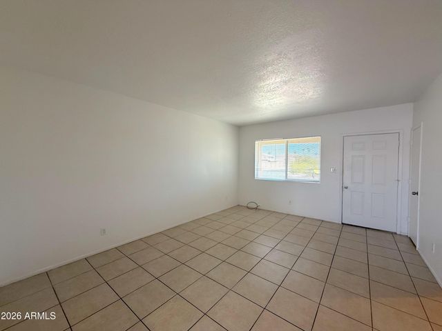 522 E 9th Avenue Apt 3, Apache Junction, AZ 85119