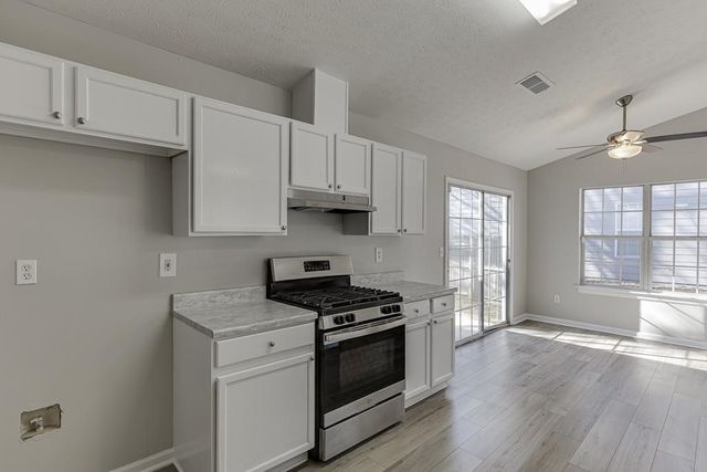 2513 Barndale Drive, Lawrenceville, GA 30044