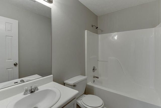 2513 Barndale Drive, Lawrenceville, GA 30044