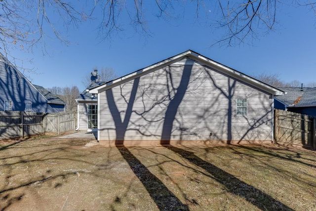 2513 Barndale Drive, Lawrenceville, GA 30044