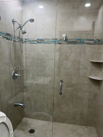 6646 SW 115th Ct 110, Miami, FL 33173