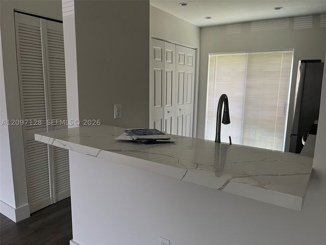 6646 SW 115th Ct 110, Miami, FL 33173
