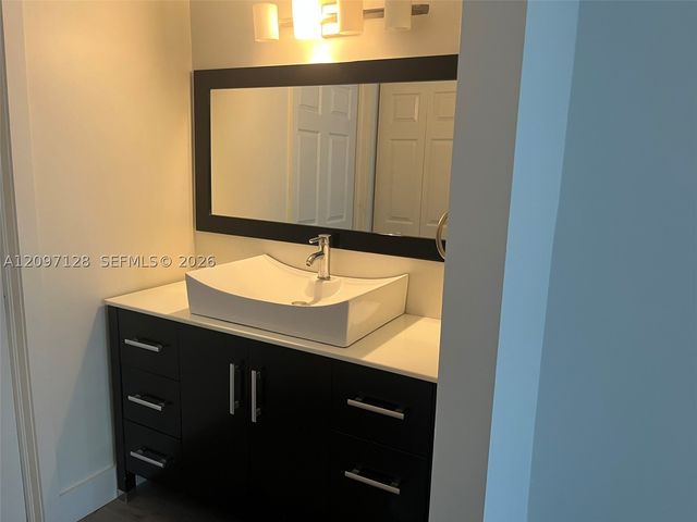6646 SW 115th Ct 110, Miami, FL 33173