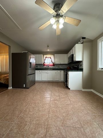 16627 Carse Avenue, Harvey, IL 60426