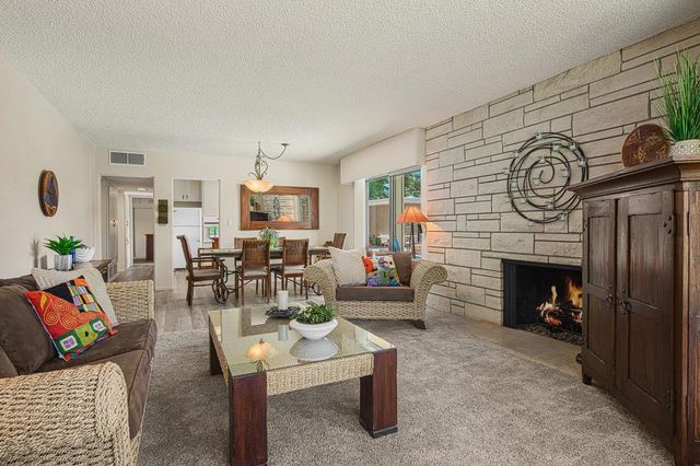 290 S San Jacinto Drive 9, Palm Springs, CA 92262