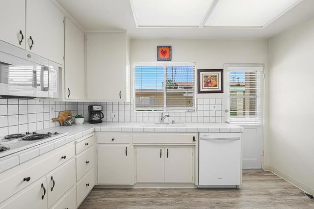 290 S San Jacinto Drive 9, Palm Springs, CA 92262