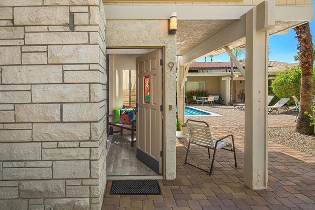 290 S San Jacinto Drive 9, Palm Springs, CA 92262